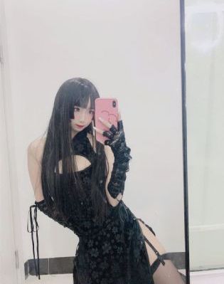 吴梦梦到粉丝家里剧情介绍_BD国语完整版观看